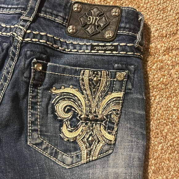 Miss Me Bermuda Shorts Size 25 (3) - Picture 2 of 5